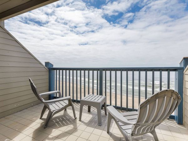 Surfland Hotel
